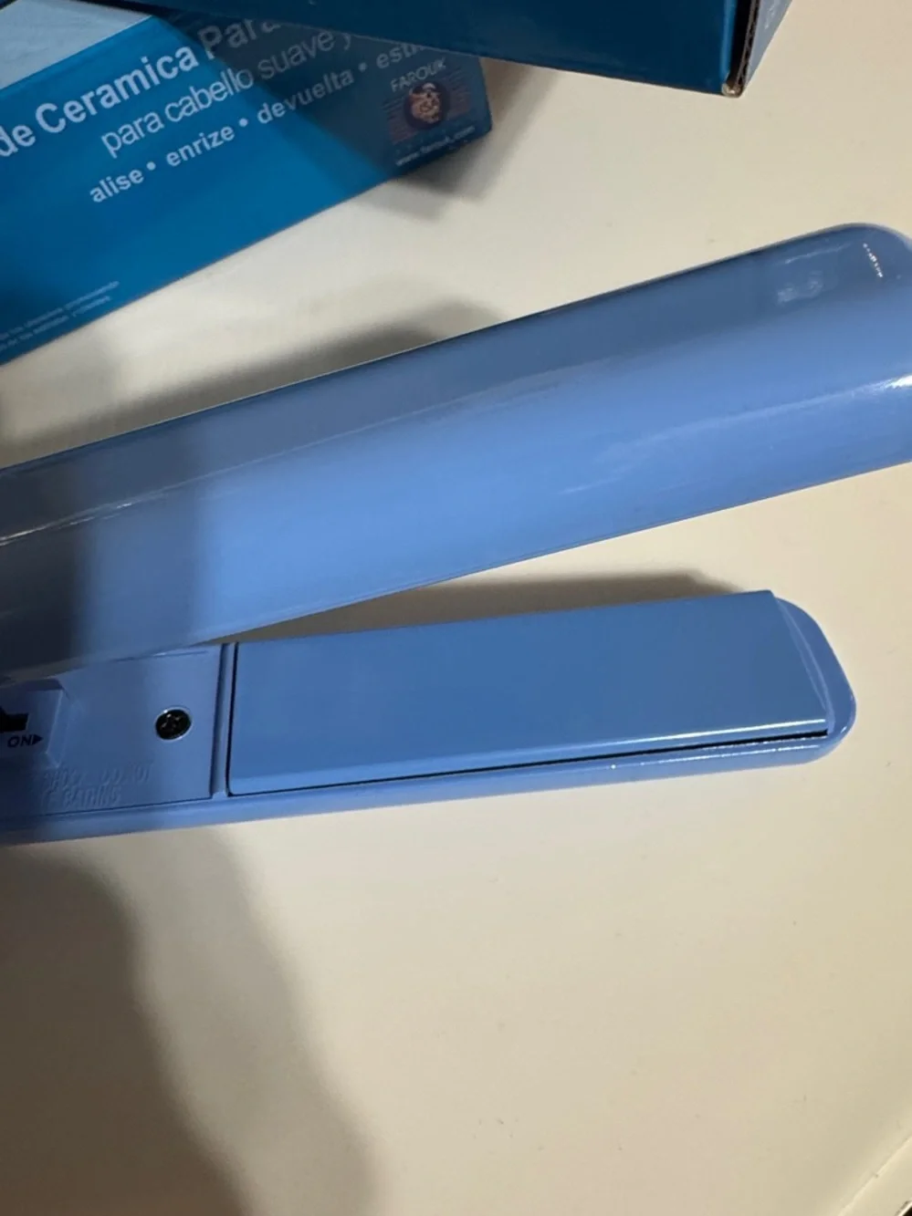 NIB CHI Nano Silver Ceramic Hairstyling Iron Blue GF1001N